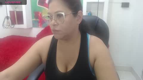 lady online show from 2, 10, 2025