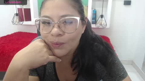 lady online show from 3, 10, 2025