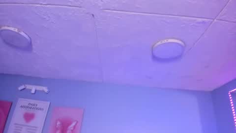  Bella  online show from 12, 1, 2026