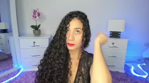 Snapshot of bella_ponce1 chatting on 23, 1, 2025 Bella Ponce online show from 23, 1, 2025