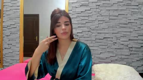 Snapshot of bella_posh chatting on 2, 3, 2025 bella_posh online show from 2, 3, 2025