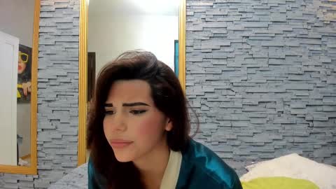 Snapshot of bella_posh chatting on 9, 3, 2025 bella_posh online show from 9, 3, 2025