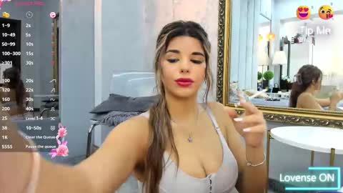 Snapshot of bella_posh chatting on 13, 10, 2025 bella_posh online show from 13, 10, 2025