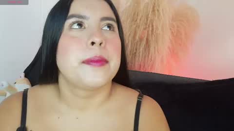 Snapshot of bella_saint33 chatting on 20, 7, 2026 bella online show from 20, 7, 2026