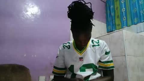 Snapshot of bella_sky_ chatting on 2, 3, 2026 Sky online show from 2, 3, 2026