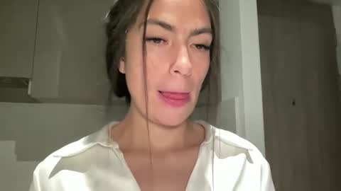 Snapshot of bella_sttone chatting on 26, 9, 2025 Bella online show from 26, 9, 2025