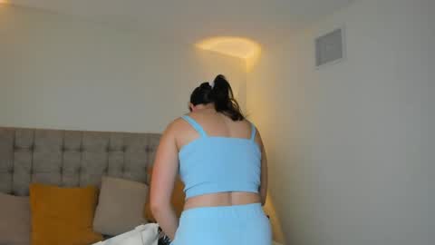 Bella online show from 9, 5, 2026