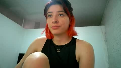 Snapshot of bella_thorne1999 chatting on 28, 6, 2026 bella_thorne1999 online show from 28, 6, 2026