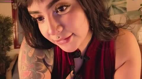 Bella  online show from 11, 10, 2025