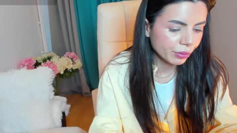 Snapshot of bellaanna25 chatting on 10, 3, 2025 BellaAnna online show from 10, 3, 2025