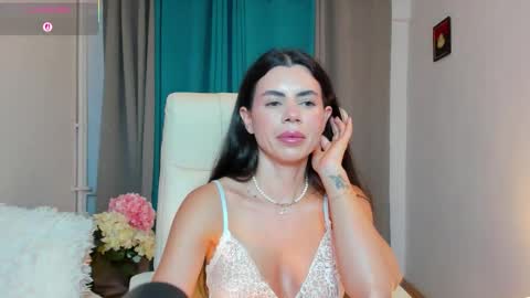 Snapshot of bellaanna25 chatting on 3, 11, 2025 BellaAnna online show from 3, 11, 2025
