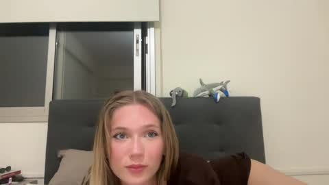Bella Bloom online show from 26, 5, 2026