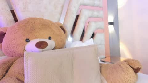 bellaboobs_ online show from 8, 6, 2026
