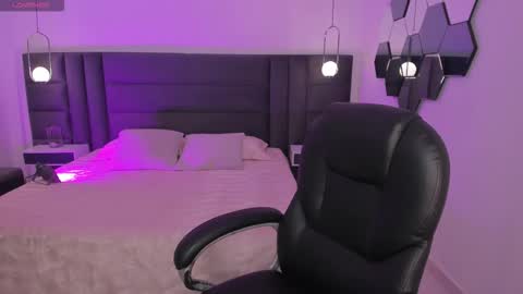  Bella C  online show from 16, 11, 2025