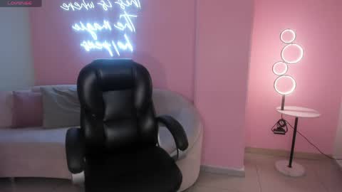 Snapshot of bellacarteer_ chatting on 1, 6, 2026 Bella C online show from 1, 6, 2026
