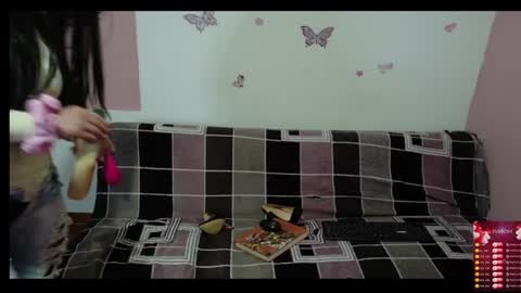 Snapshot of bellah_rose_squirt chatting on 16, 6, 2026 Bella online show from 16, 6, 2026