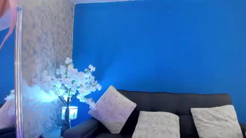 Snapshot of bellamariex chatting on 19, 6, 2026 Bella Marie online show from 19, 6, 2026