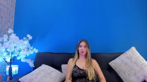 Snapshot of bellamariex chatting on 26, 6, 2026 Bella Marie online show from 26, 6, 2026
