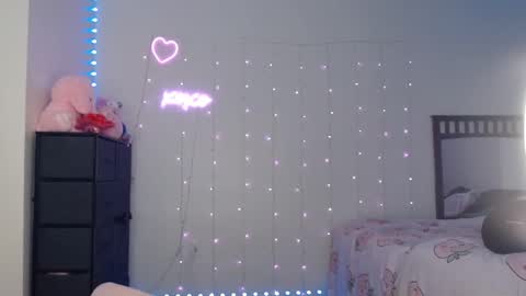 Bella Monroe online show from 26, 2, 2025