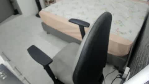 Snapshot of bellaprettty chatting on 8, 1, 2025 Bella Angelycal online show from 8, 1, 2025