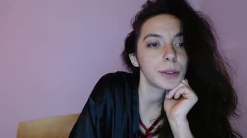 bellaqueen0701 online show from 19, 2, 2025