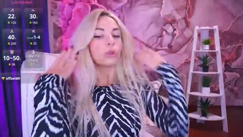 Bella online show from 2, 12, 2025