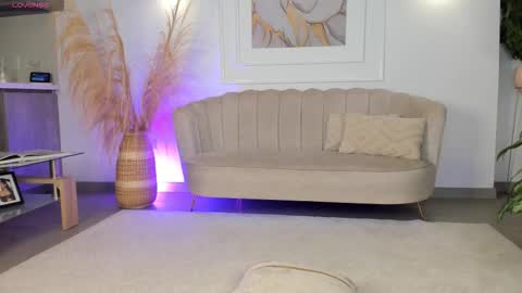 CALL ME BELLA online show from 29, 10, 2025