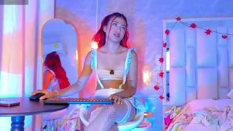 BellaSanderrs online show from 14, 4, 2026