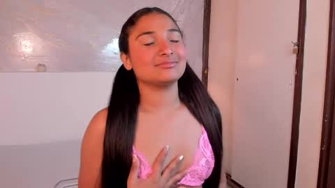 Snapshot of bellasky4 chatting on 2, 10, 2025 Bella online show from 2, 10, 2025