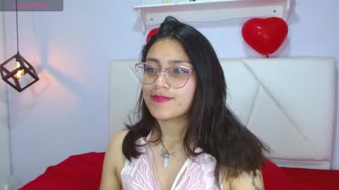 bellastonee1 online show from 18, 12, 2024