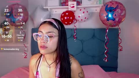 bellastonee1 online show from 25, 1, 2025