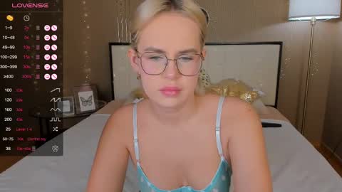 Snapshot of bellatip chatting on 13, 2, 2025 Bella online show from 13, 2, 2025