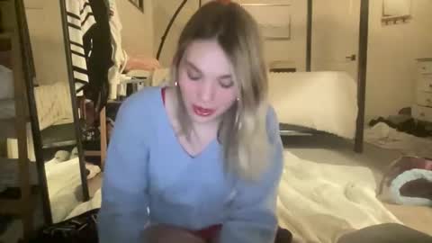 Snapshot of bellaxrxx chatting on 13, 3, 2026 Bella 3 online show from 13, 3, 2026