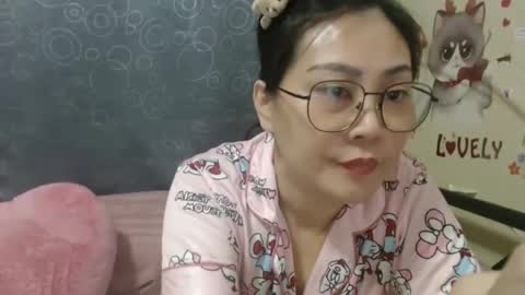 Bella online show from 12, 1, 2025