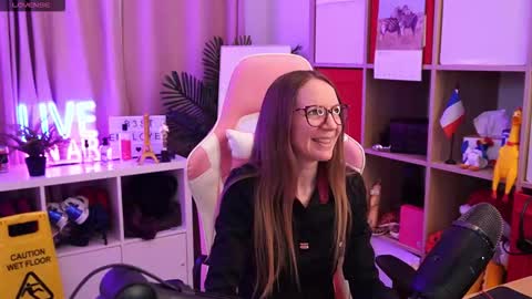 Alice online show from 26, 3, 2026