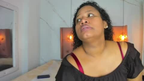 Snapshot of belle_brunette chatting on 4, 4, 2026 belle online show from 4, 4, 2026
