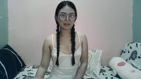 Snapshot of belle_ph chatting on 10, 11, 2025 Belle online show from 10, 11, 2025