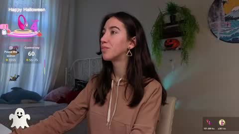 Snapshot of belle_via chatting on 4, 11, 2025 Bella online show from 4, 11, 2025