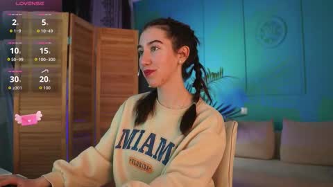 Snapshot of belle_via chatting on 27, 11, 2025 Bella online show from 27, 11, 2025