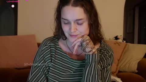 Snapshot of bellebabyboo chatting on 18, 6, 2026 BELLE online show from 18, 6, 2026