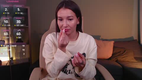 Snapshot of bellla_haddid chatting on 3, 2, 2025 Bella online show from 3, 2, 2025