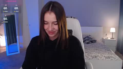 Snapshot of bellla_haddid chatting on 26, 9, 2025 Bella online show from 26, 9, 2025