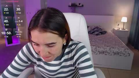 Snapshot of bellla_haddid chatting on 30, 9, 2025 Bella online show from 30, 9, 2025