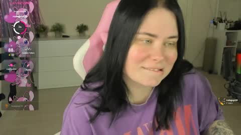 LinaBoo online show from 4, 6, 2026
