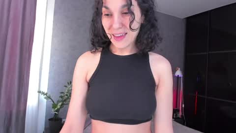 A girl from your  dreams online show from 8, 5, 2026