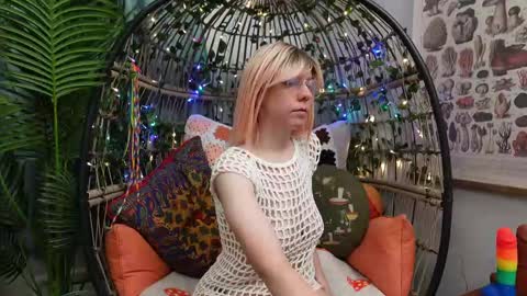 Willow online show from 24, 9, 2025