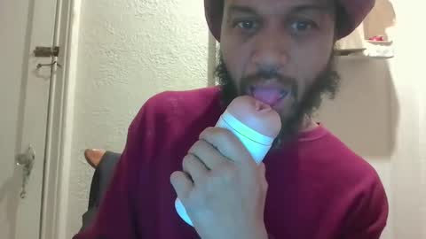 Snapshot of bendovereasy chatting on 4, 12, 2025 bendovereasy online show from 4, 12, 2025