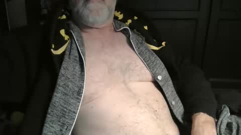 Snapshot of bendrinkin chatting on 8, 12, 2024 bendrinkin online show from 8, 12, 2024