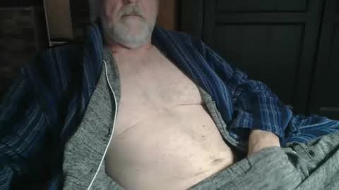 Snapshot of bendrinkin chatting on 1, 3, 2025 bendrinkin online show from 1, 3, 2025