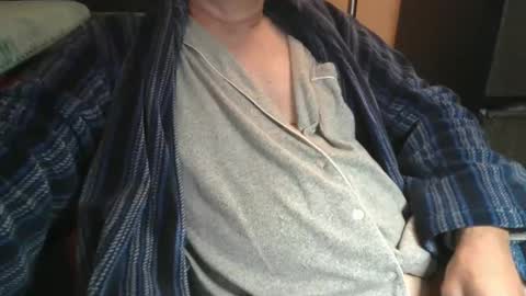 Snapshot of bendrinkin chatting on 8, 10, 2025 bendrinkin online show from 8, 10, 2025